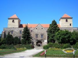 Thury-vár