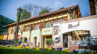 Imola Hotel Udvarház  - Visonta környéke fürdőváros, gasztronómia és bor