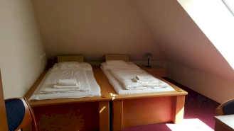4 ágyas szoba különággyal