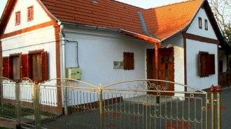 Őrségi Jacuzzis Vendégház Kerkaújfalu  - Nyugat-dunántúli vendégház,bababarát