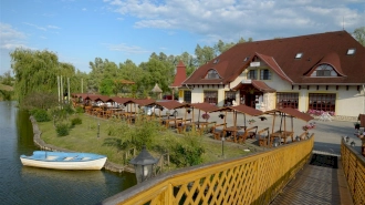 Fűzfa Hotel és Pihenőpark  - 3 csillagos hotel+ vízparti szállások belföldön