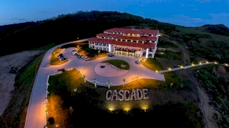 Hotel Cascade Resort & Spa  - Exkluzív+ pároknak szállások belföldön